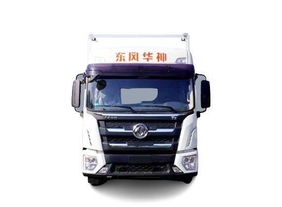 Dongfeng 4x2 26 ft Refrigerator Truck