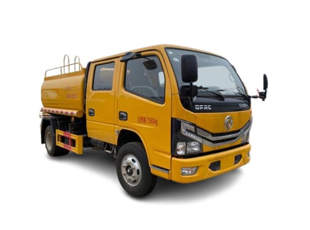 DongFeng 4x2 1000 Gallon Sprinkler Tank Truck