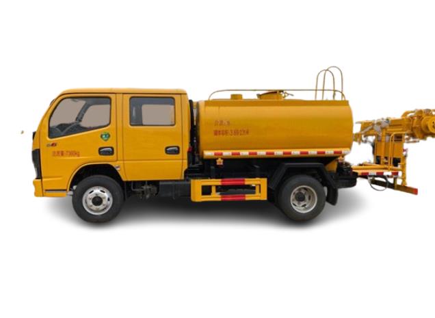 DongFeng 4x2 1000 Gallon Sprinkler Tank Truck