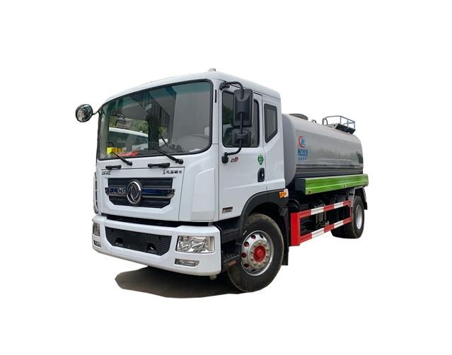 Dongfeng 4x2 3500 Gallon Water Tank Truck