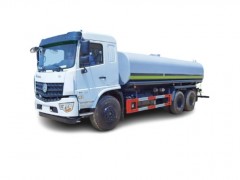 DongFeng 6x4  4000 Gallon Water Truck