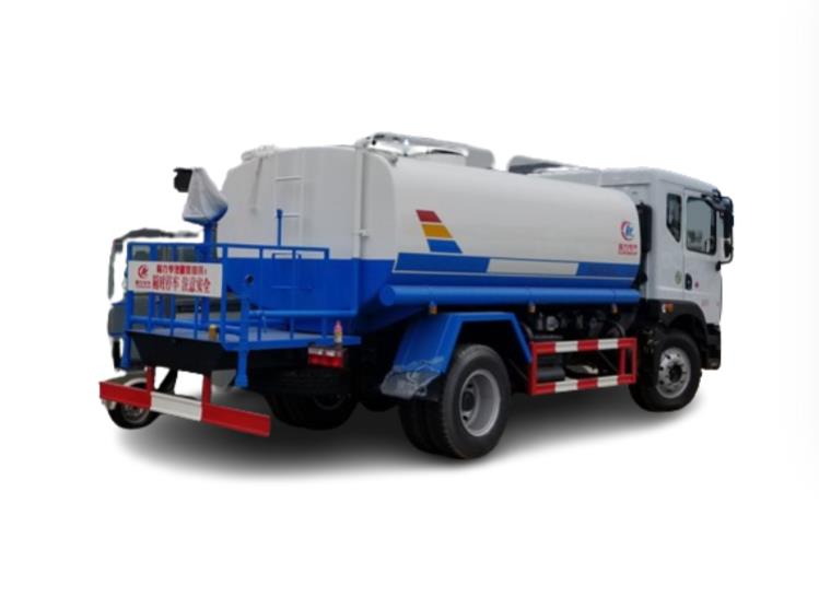 Dongfeng 2500 Gallon Water Truck