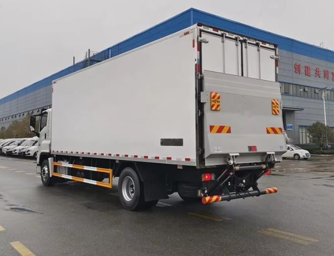 ISUZU 4x2 12Tons Refrigeration Van Truck